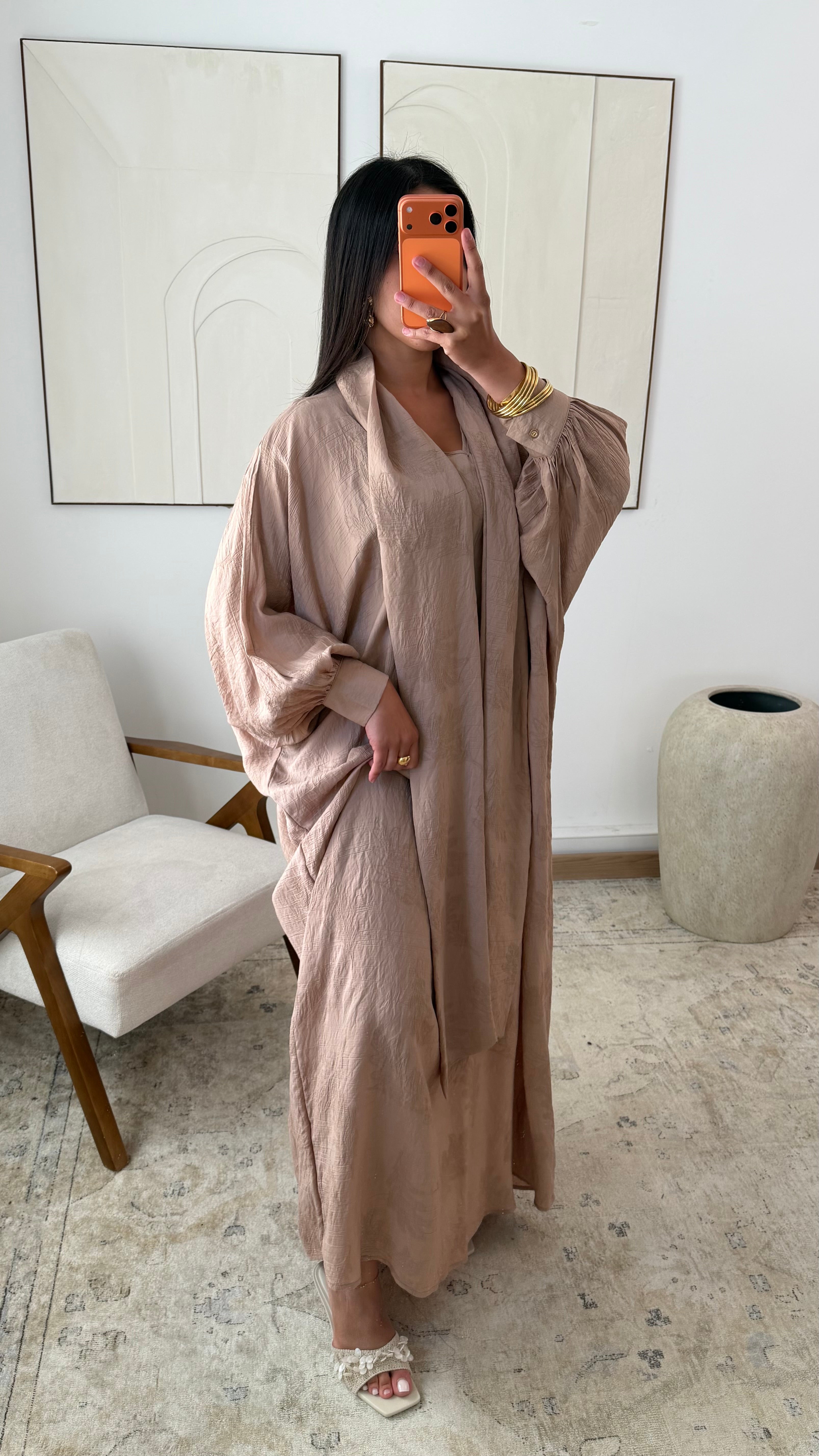 Robe avec son écharpe intégrée