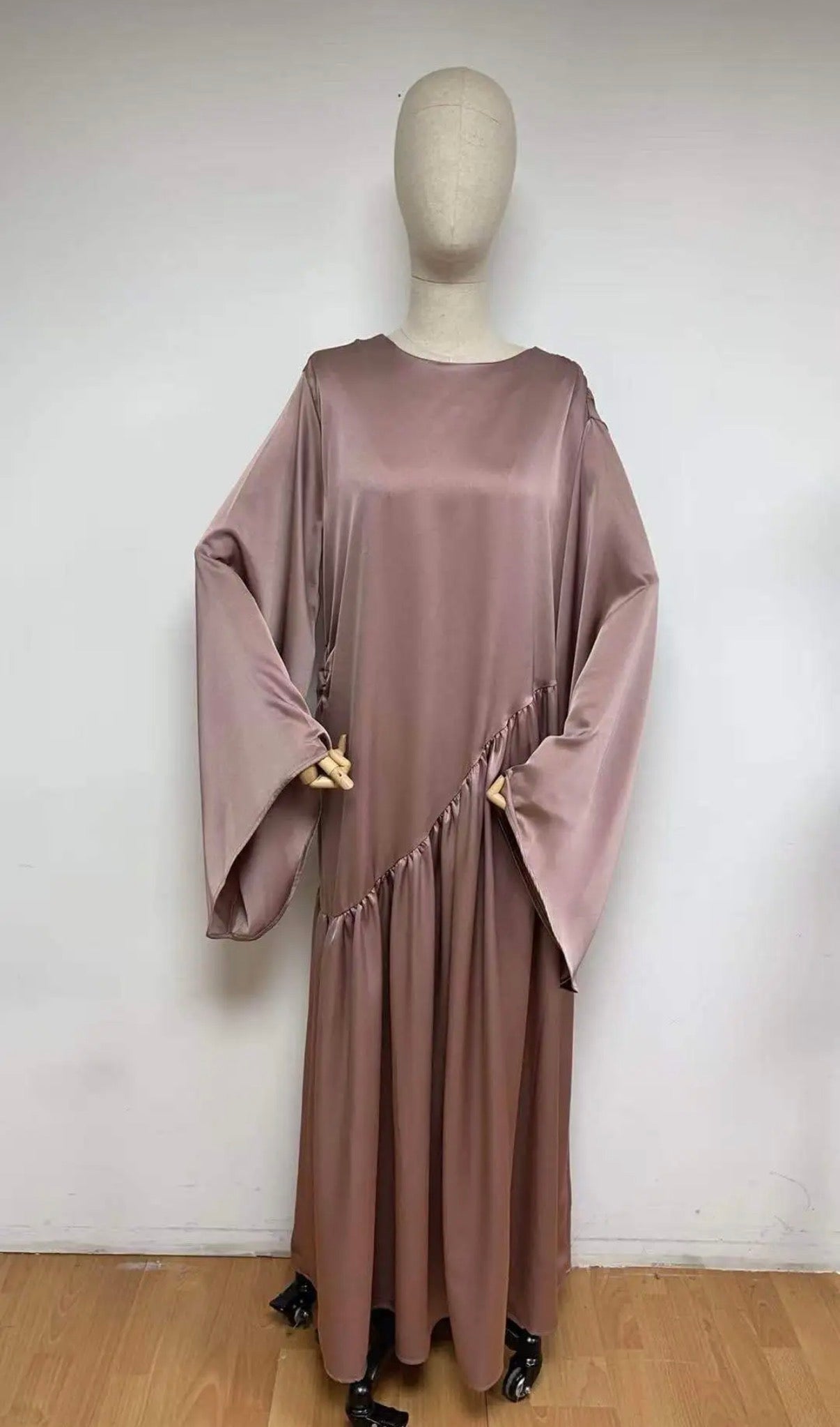 Abaya satinée rose