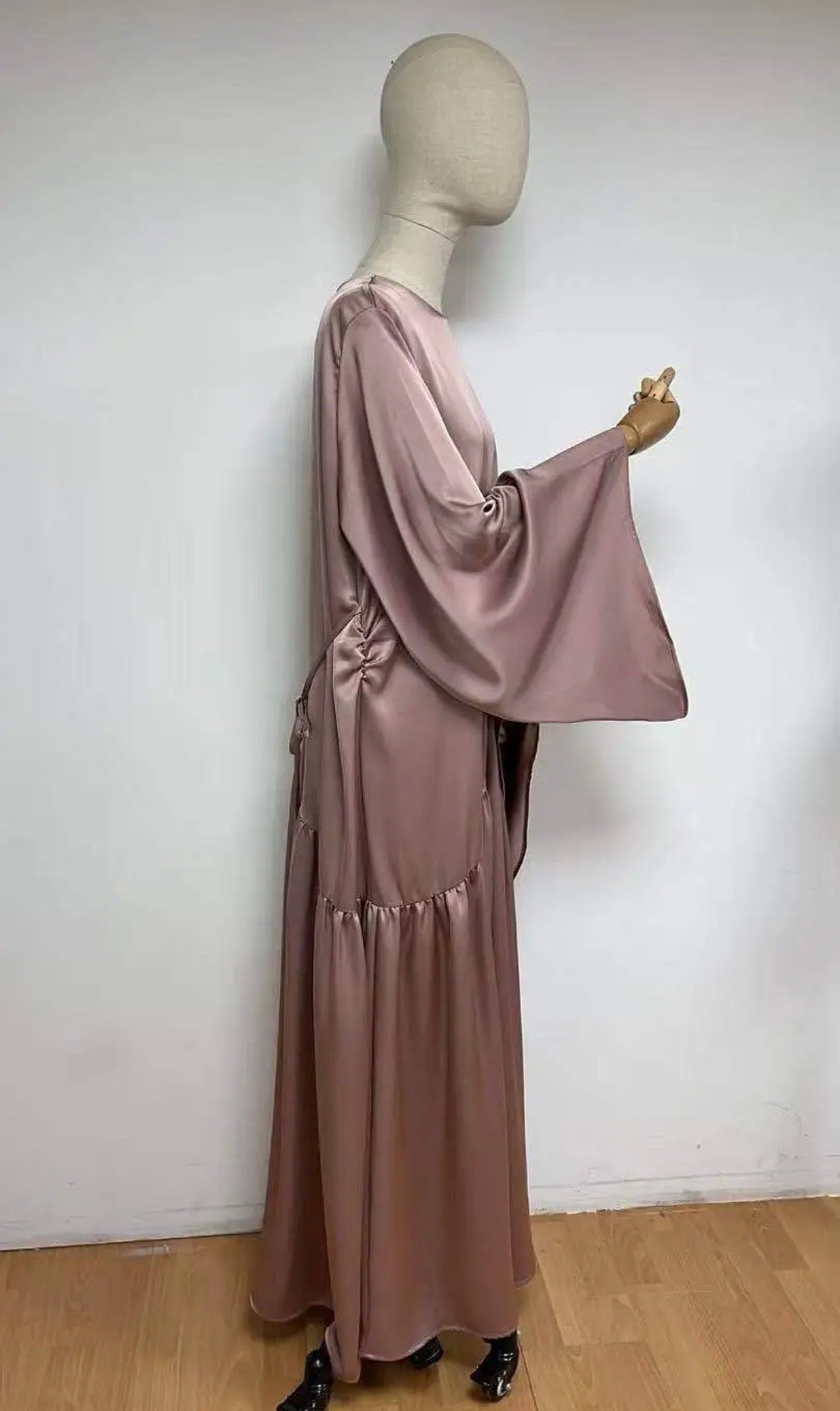Abaya satinée rose
