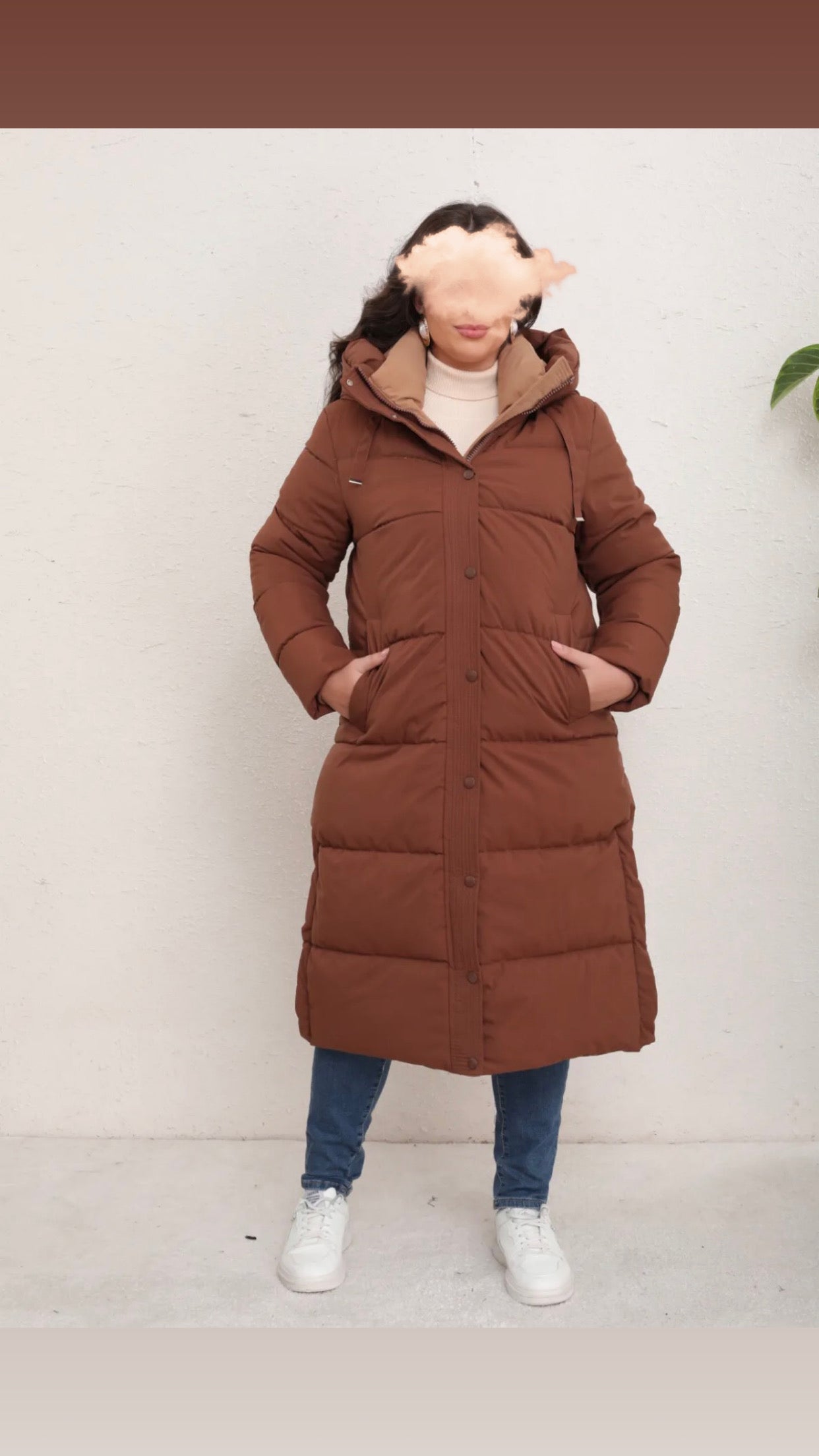 Doudoune longue marron chocolat en duvet d’oie